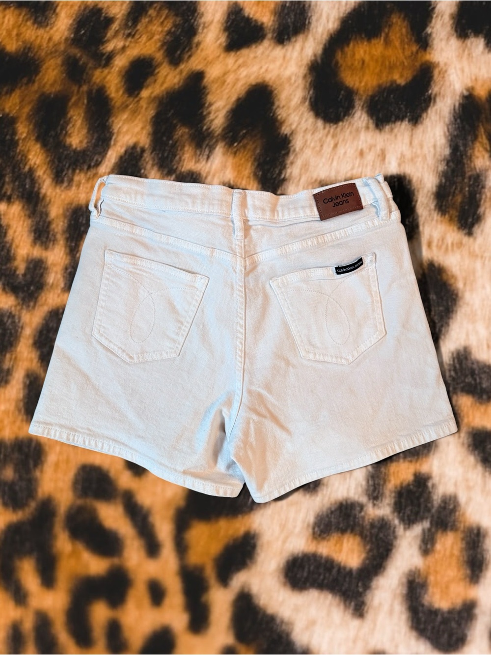 Calvin Klein Jeans White Denim Shorts - Picture 2 of 7